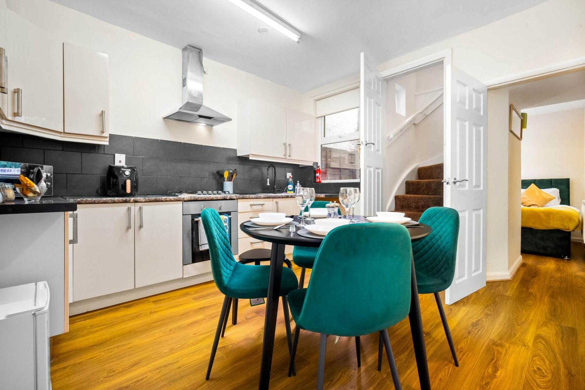 3 Bed House For Contractors & Families And Free Parking Birmingham Exterior foto